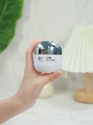 从草本植物到素颜肌——本活黑月光素颜霜的神奇效果